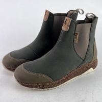 Vegan Traveller grey